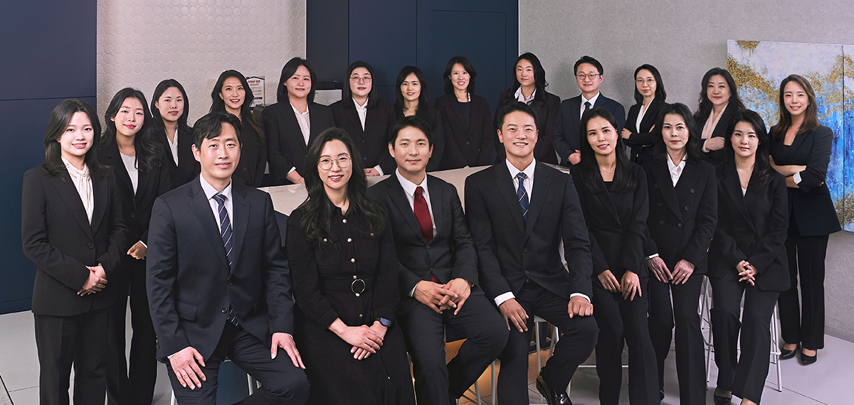 엉클샘코리아 직원 단체사진